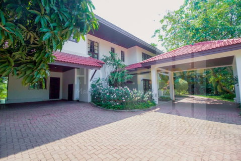 รูปภาพ Lakeside Villa1 3 bedrooms, for rent