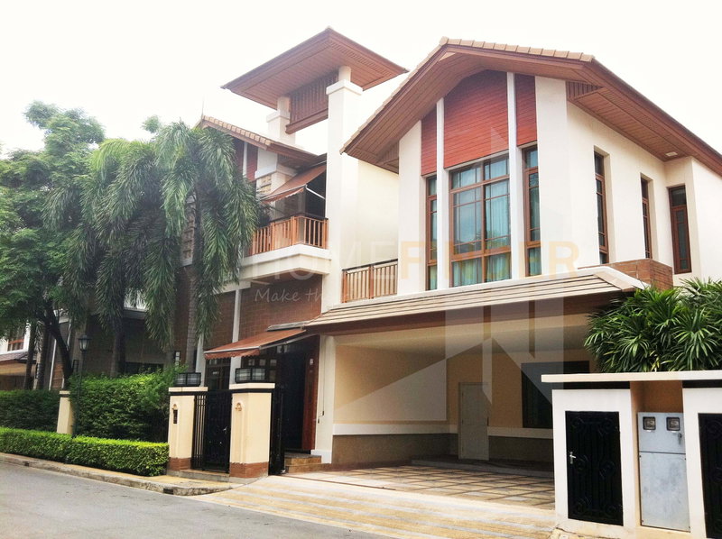 บ้านเดี่ยวให้เช่า : Baan Sansiri Sukhumvit 67 4 bedrooms, for rent