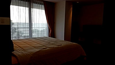 คอนโดให้เช่า : เช่า โกลเด้น โคสท์ ศรีราชา ทำเลดี ใกล้สถานที่ท่องเที่ยว แหล่งชุมชน เดินทางสะดวก วิวทะเล บรรยากาศกลางเมืองศรีราชา