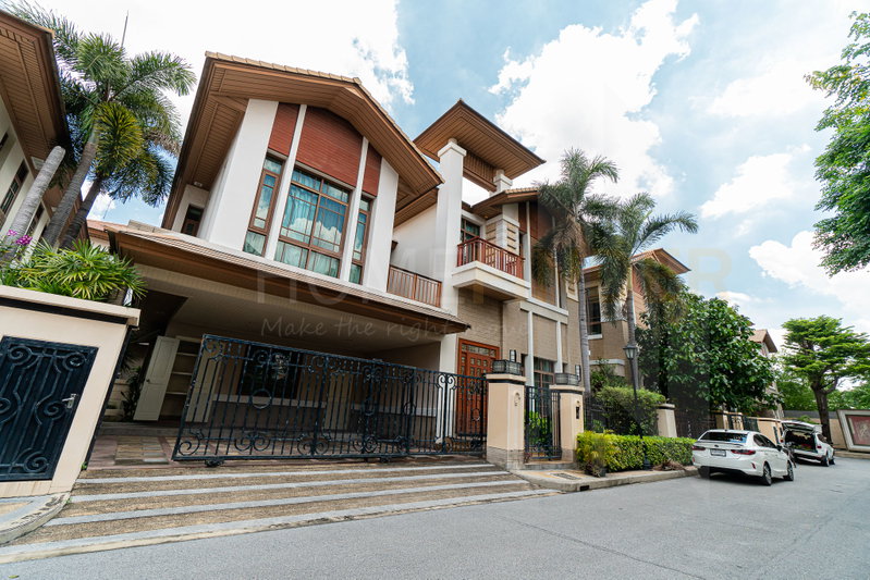 บ้านเดี่ยวให้เช่า : Baan Sansiri Sukhumvit 67, 4 bedroom house in Bangkok, Phra Khanong luxury gated community 4 bedrooms, for rent