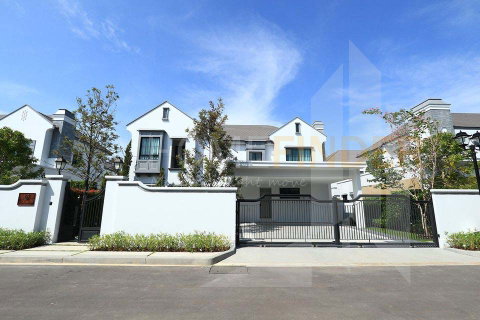 รูปภาพ NANTAWAN RAMA 9 - New Krungthepkreetha 4 bedrooms, for rent