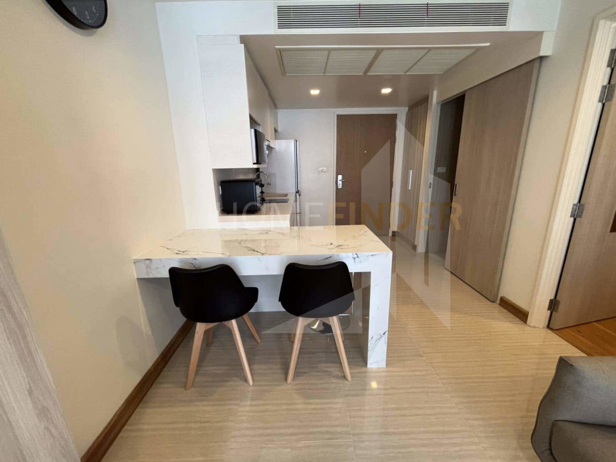 picture Downtown 49 1 bedroom, for rent - 3/6