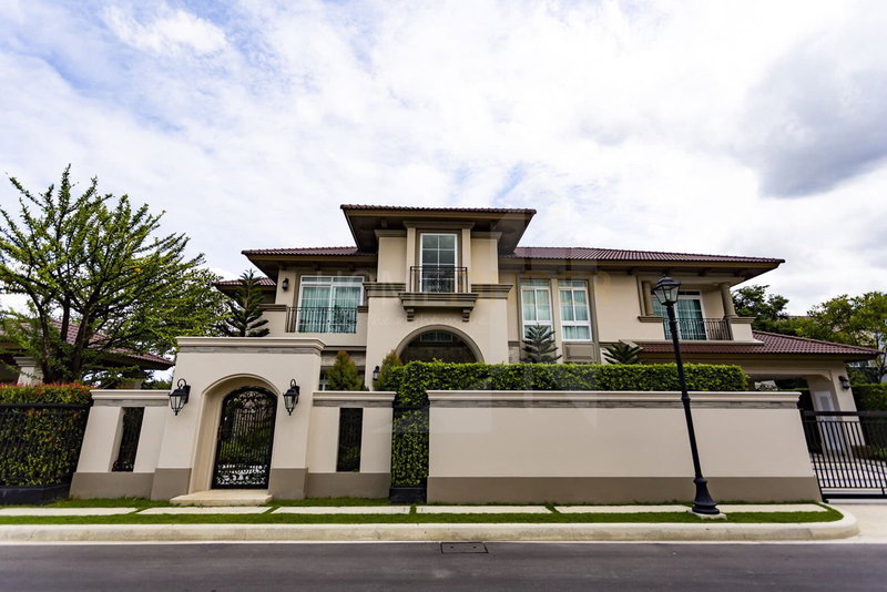 บ้านเดี่ยวให้เช่า : Nantawan Bangna, 4 Bedrooms Modern 4 bedrooms, for rent
