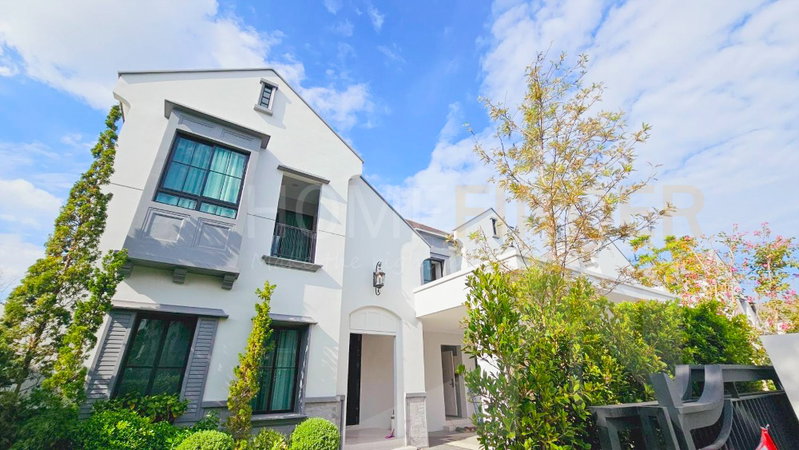 บ้านเดี่ยวให้เช่า : Nantawan Rama 9 New Krungthepkreetha 4 bedrooms, for rent