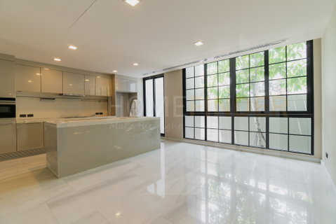 Quarter 31 4 bedrooms, for sale