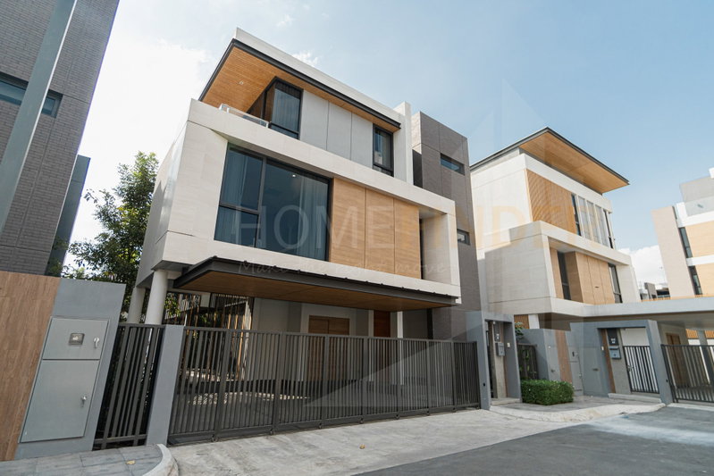 ขายบ้านเดี่ยว : BAAN 365 RAMA 3 near Asiatique The Riverfront | 4 Bedrooms, High Ceiling, 2 Parking Spots 4 bedrooms, for sale