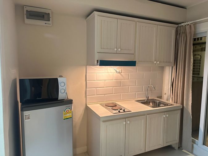 <รบกวนแอดไลน์ด้วยเบอร์โทร> Groovy ตึก B ชั้น 4 พร้อมเข้าอยู่ค้าบ