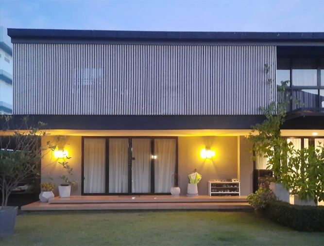 LTH10211 – House FOR SALE in Pattanakan 76 size 200 Sq. w. 4 beds 6 baths MRT Hua Mak Price ONLY 32 MB