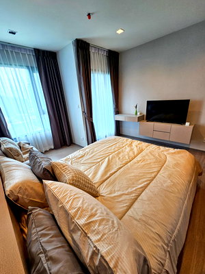 Condos for rent : LINE @condorental for rent the room at Life Sathorn Sierra