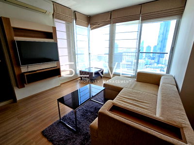 Condos for rent BTS Saphan Taksin : 🔥42K🔥 - 2 Beds with Bathtub 63.23 sq.m. Super High Fl. 30+ Good Location BTS Saphan Taksin 340 m. at Rhythm Sathorn Condo / For Rent