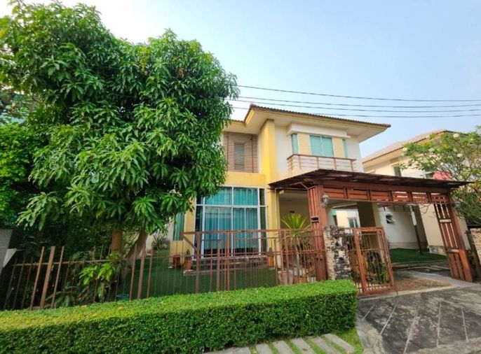 3-bed house for sale, 160 sqm, 53 sq wah, Setthasiri Wongwaen - Sukhaphiban 2