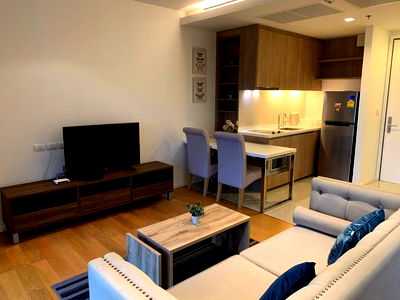 For Rent Circle Living Prototype Spacious 1 Bedroom with Fantastic Baiyoke Sky View near MRT Phetchaburi