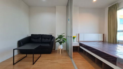 Nice Fully furnished room for rent near ARL Huamak and Stamford University