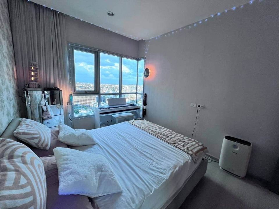picture LINE @condorental for rent the room at Life Ratchadapisek - 1/7