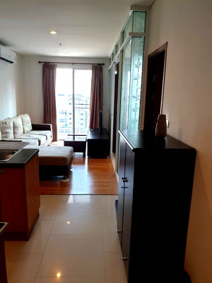 Condos for rent : For rent Villa Sathorn near BTS Krung Thon Buri