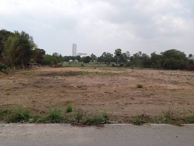 ขายที่ดิน ทำเลดี นาจอมเทียน ใกล้ทะเลหาดตะวันรอน แปลงสวย ชลบุรี