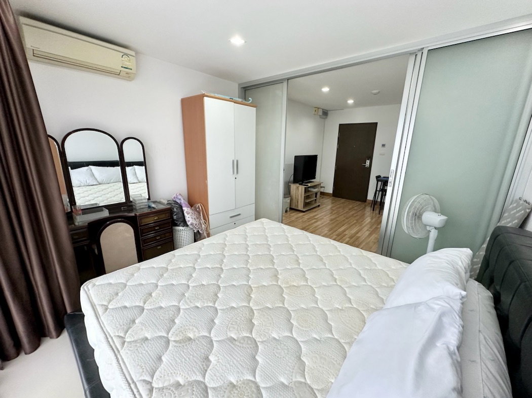 รูป ให้ เช่า คอนโด | ชั้นบนสุด ราคานี้ไม่มีอีกแล้ว “The Green Condo 3” 32 ตร.ม. ใกล้ BTS ปุณณวิถี - รูปที่ 5/12