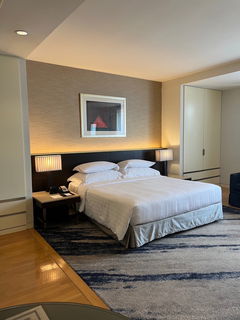 รูปภาพ LTH10251 – EMPORIUM SUITES FOR RENT size 80 Sq. m. 1 bed 1 bath Near BTS Phrom Phong Station Start at 90K/Month