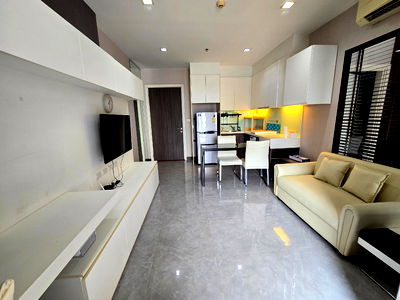 ขายคอนโด : Urbano Absolute ติดสะพานตากสิน ใกล้ Icon Siam 38 ตร.ม. ชั้น 16