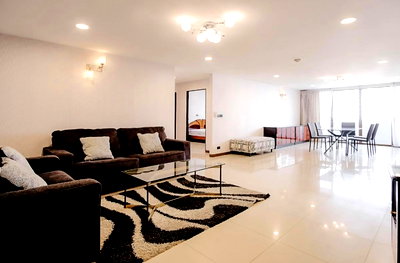 Condos for rent : For rent: Empire House, big room, beautiful, cheap, ready to move in, near BTS Thonglor. If interested, contact Line @841qqlnr