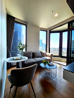 Condos for rent : 💛2Bedrooms❤️(For Rent) Ideo Q Sukhumvit 36  ​🛀Bathtub   🚝BTS Thonglor