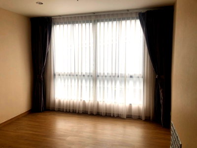 Condos for rent : For rent, the tree interchange, Studio buidling A, floor 18  🆔 line: eyannie