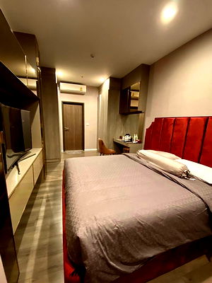 Condos for rent : ⛵Condo For rent : Whizdom Essence  ((BTS Punnawithi)) LINE: @Condo52  