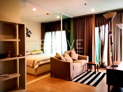 Condos for rent : 126K/sq.m.! - Studio with Bathtub Cozy & Homey Style High Fl.20+ Perfect Location BTS Thong Lo-Noble Remix (โนเบิล รีมิกซ์)