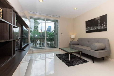 LTH10324– The Crest Sukhumvit 24 FOR SALE size 92.43 Sq.m. 2 beds 2 baths Near BTS Prompong Station ONLY 17.6MB