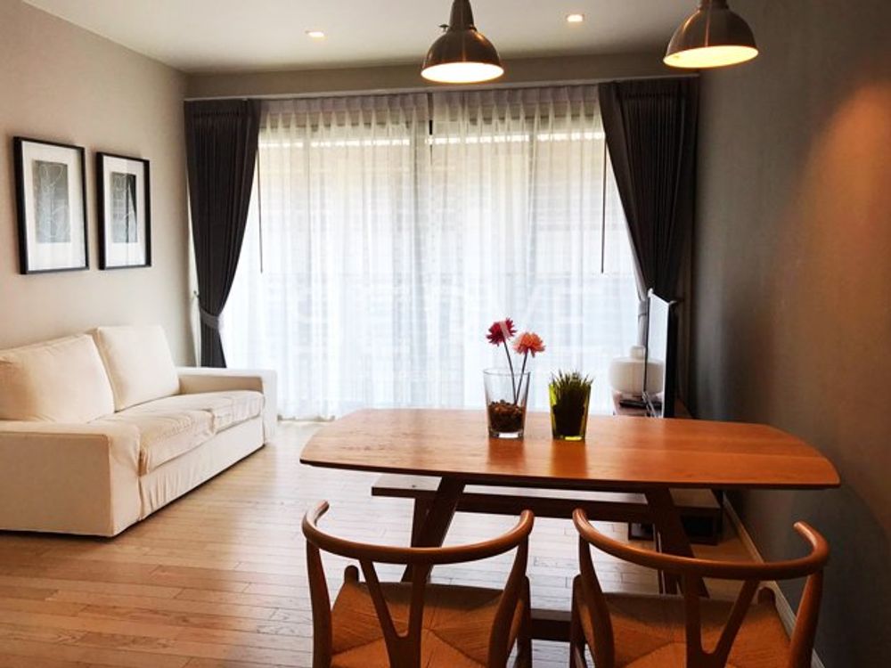 รูป Cozy & Homey Style 1 Bed with Bathtub Shuttle bus to BTS Thong Lo /For Rent-Noble Solo (โนเบิล โซโล) - รูปที่ 1/7