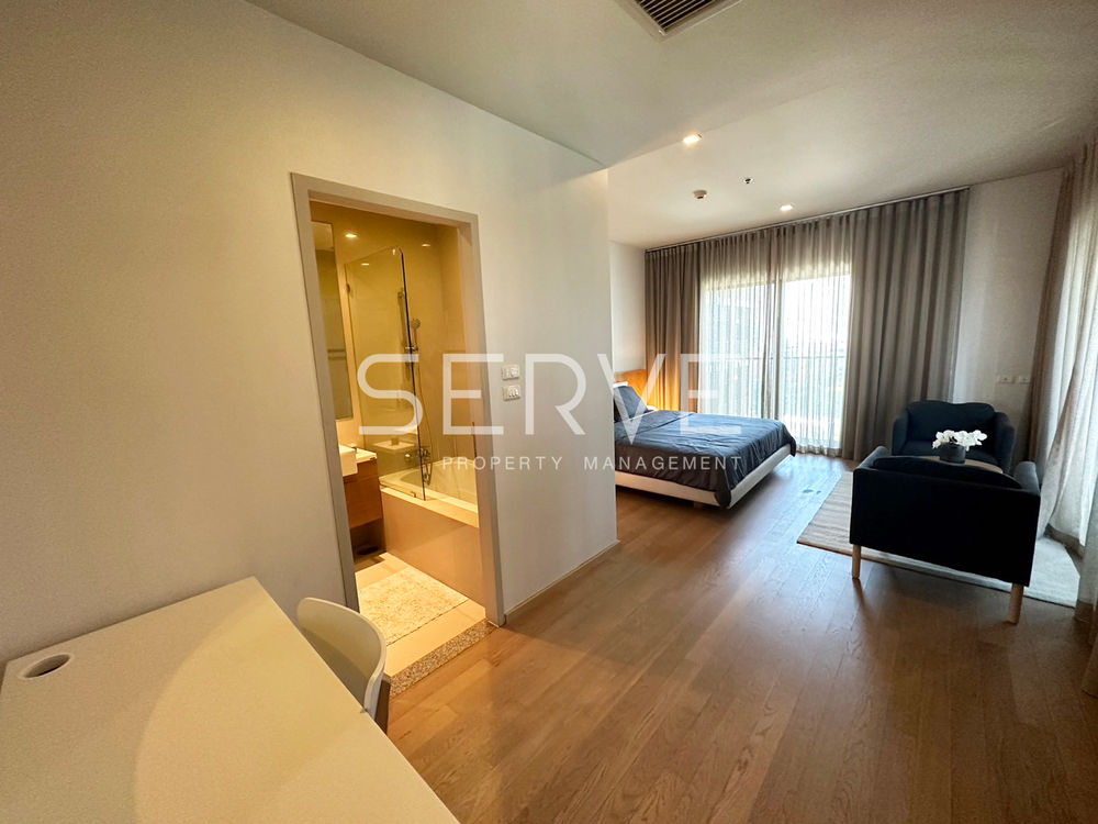 รูป Hot Deal 30K! - Corner Room 1 Bed with Bathtub Nice Decorate Good Location BTS Phrom Phong 200 m.-Noble Refine (โนเบิล รีไฟน์) - รูปที่ 1/9