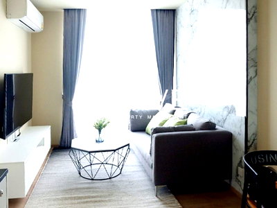 Condos for rent : 1 Bed Nice Room High Fl. 10+ New Condo Close to BTS Asok & MRT Sukhumvit 550 m. / Condo For Rent -Noble Recole Sukhumvit 19 (โนเบิล รีโคล สุขุมวิท 19)