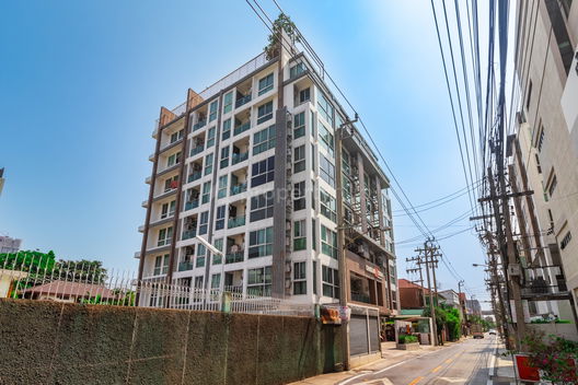 Project Chateau in Town Sukhumvit 64 Skymoon Picture - 3/11