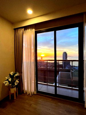 เช่าคอนโด รพ.สมเด็จพระบรมราชเทวี ณ ศรีราชา : UK01-012 ให้เช่า Keen condo 2 Bedroom ,2 Bathroom ขนาด 87.2 ตร.ม.  ชั้น 35  2  **