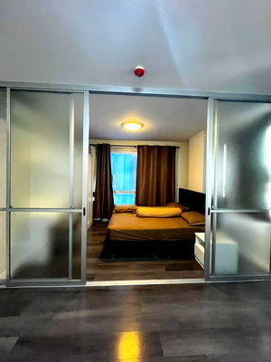Condos for rent Khlong Luang Road : For rent dcondo campus resort rangsit nearby thammasart univ.