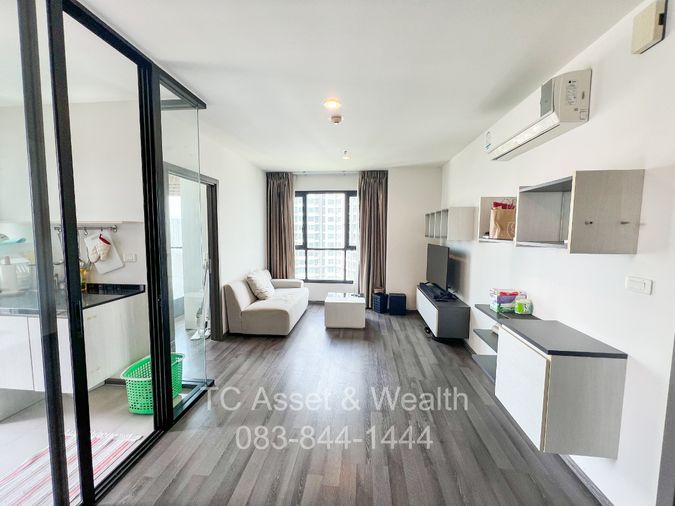 📍Urgent sale!The Base Park East 2 Bedrooms 1 Bathroom, 22th+ Floor, Canal View Corner Unit, Fully Furnished 📍Only THB 5.85 millions!