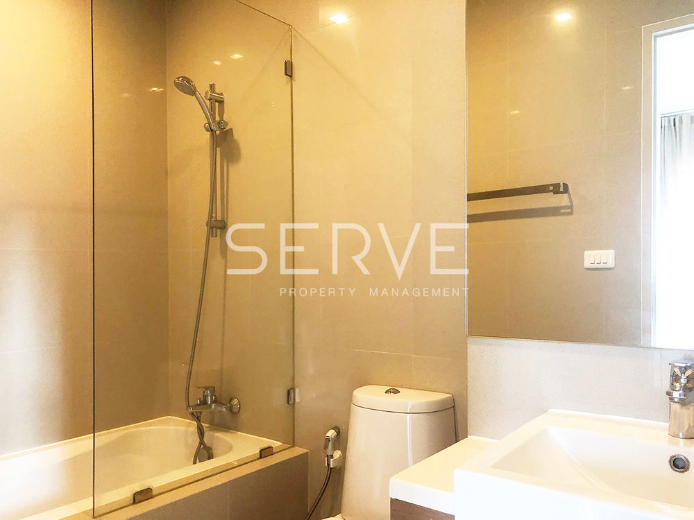 รูป Corner 1 Bed Unit in Phrom Phong Area Good Location BTS Phrom Phong 200 m. / Condo For Rent-Noble Refine (โนเบิล รีไฟน์) - รูปที่ 9/11