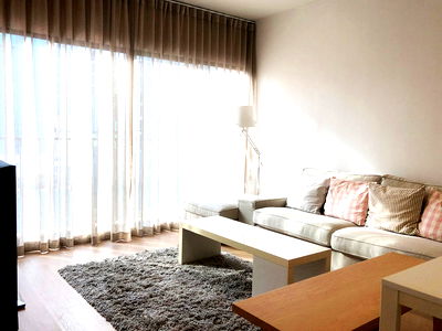 คอนโดให้เช่า : Corner 1 Bed Unit in Phrom Phong Area Good Location BTS Phrom Phong 200 m. / Condo For Rent-Noble Refine (โนเบิล รีไฟน์)