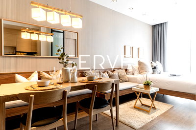 Condos for sale : Studio 1 BD. Unit with Cozy Decoration on High Fl. in Phrom Phong for Rent-Park 24