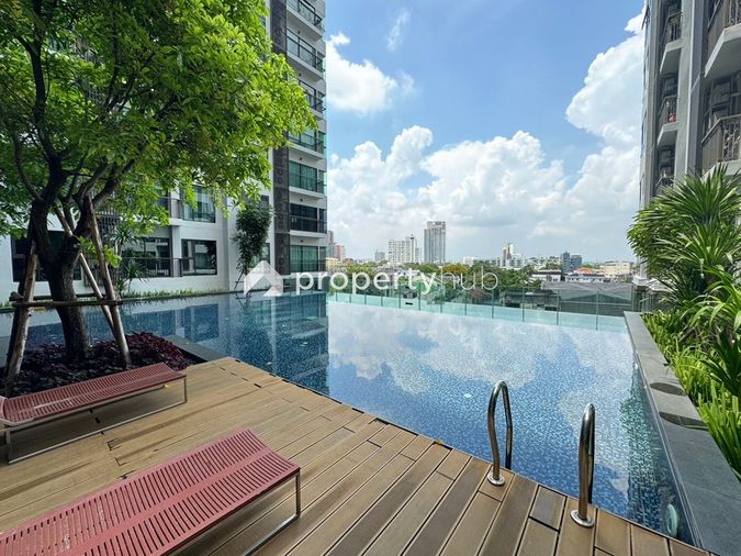 Rhythm Sukhumvit 36-38