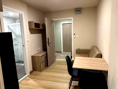 คอนโดให้เช่า : UK01-054 ให้เช่าคอนโด The Indeed Condo Urban Sriracha กิโล 9 ศรีราชา 25 ตรม. 1 bed room ห้องแยกเป็นสัดส่วน  ตึก B ชั้น 5 วิวหน้าสระน้ำ 