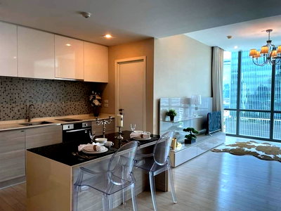 Condos for sale : LTH10364–The Room Sukhumvit 21 FOR SALE size 55 Sq.m. 1 beds 1 baths Near MRT Sukhumvit Station ONLY 9.5MB