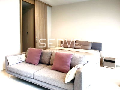 คอนโดให้เช่า : Studio with Partition Perfect Location Directly connecting to BTS Phloen Chit / Condo For Rent-Noble Ploenchit