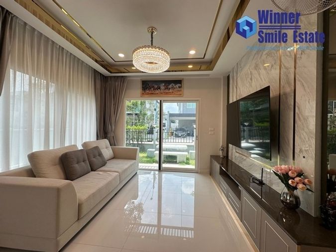 For Rent Centro Bangna Srinakarin near Mega Bangna Modern luxury