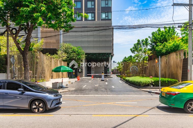 Life Sukhumvit 62