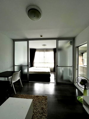 Condos for rent Khlong Luang Road : For rent dcondo campus resort rangsit