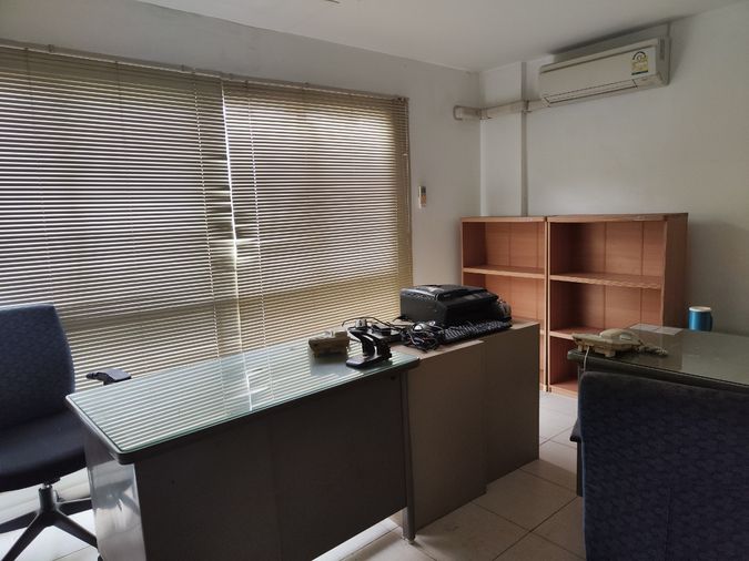 4-bed home office for rent, 320 sqm, 25 sq wah, Khlong San