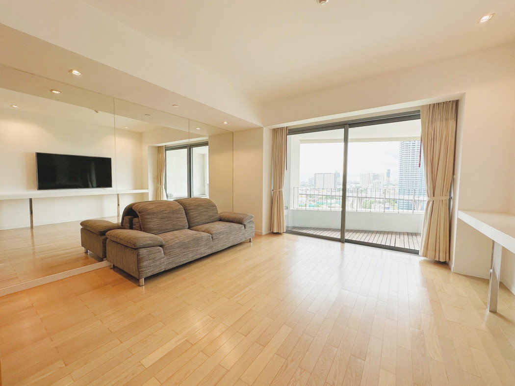 Condo for sale, The Pano Rama 3, 15th floor, 1 bedroom, 57 sqm., excellent condition, view of the Chao Phraya River.