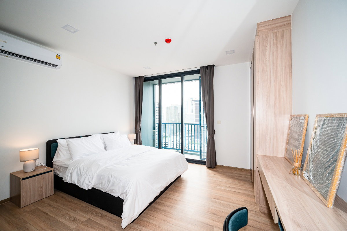 ให้เช่า  คอนโด เอ๊กซ์ที พญาไท **สวยดูดี**  ที่ Line: @Homefinder