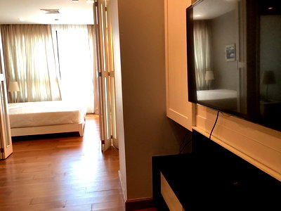 ขายคอนโด : ขายคอนโด พร้อมผู้เช่า จากราคา2.8ล้านเหลือ1.9ล้าน แบริ่ง อลิชา คอร์ท โฮเต็ล แอนด์ เรสซิเดนซห้องใหญ่ ตกแต่งครบ ใกล้รถไฟฟ้า 2สาย สายสีเขียวและสายสีเหลือง